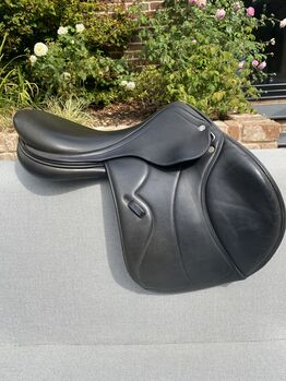 2019 equipe jump saddle, Equipe, Evie Langham, Jumping Saddle, Goudhurst 