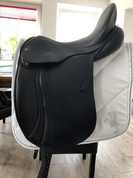 Albion K2- wie neu, 17,5 Zoll, mittlere Kammer!!, Albion K2, Doro Esser, Dressage Saddle, Wermelskirchen 