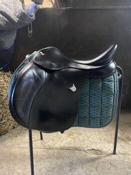 Bates GP leather saddle 17.5” black, Bates  Square Cantle GP , Evelyn Cameron, All Purpose Saddle, Tranent 