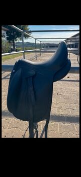 Dressage Saddle Devoucoux Malika Harmonie, Devoucoux MAKILA HARMONIE Sattel 17" Devoucoux MAKILA HARMONIE Sattel 17", Devoucoux  Malika Harmonie , Katrin Pfister, Dressage Saddle, Eltville Am Rhein