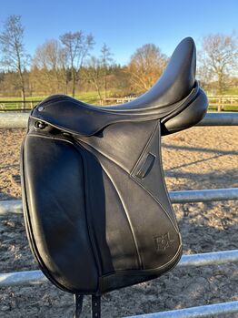 Equiline Dressursattel EQ1 -neuwertig-, Equiline  EQ1, Sandra Tummes, Dressursattel, Fleckeby 