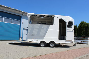 Pferdeanhänger Wohnabteil mit Dusche, Steinsberger  Anka, Gerhard Strobel (Dickenherr Trucks und Trailers Gmbh), Horse Trailers, Baden-Württemberg - Unterschneidheim