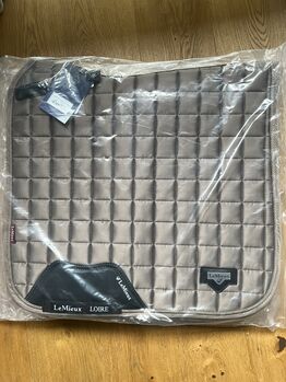 LeMieux Schabracke Dressur neu WB mink Loire, LeMieux Loire Satin Square, Andrea, Dressage Pads, Nagold