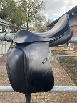 Prestige Top Dressage KK, 18", KW 32, sehr geplegt, Prestige Top Dressage KK, Melanie, Dressursattel, Sprockhövel