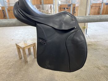 Sommer Remus 18“ VS, Sommer Remus, Elisabeth Vogl, All Purpose Saddle, Kufstein