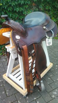 Triple W Butterfly Reiner schokofarben, Blumenpunzierung, Triple W, Silke Sauer, Western Saddle, Geiselbach