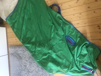 Weatherbeeta Scrim Cooler- ideal wenn‘s Wetter warm ist, Weatherbeeta Standard Neck 120/ 170 cm, Bright Green/ Blue/ cerise, Barbara, Horse Blankets, Sheets & Coolers, Nürnberg