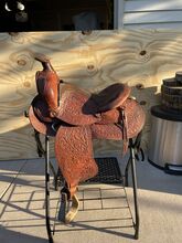 14’ Western Saddle (unbranded) Unbranded