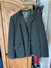 Tweed Jacket Tagg