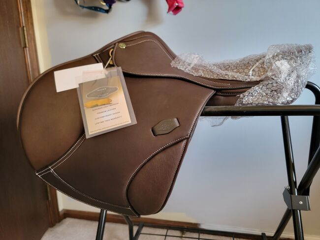 18.5" HDR Millennium Close Contact Saddle, Henri De Rivel Millennium Close Contact, Amanda Harrison, Für Pferde, Newark