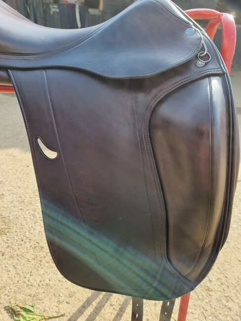 Equipe Dressarge Saddle, Equipe, Rachael Hart, Dressage Saddle, Broad Street Green