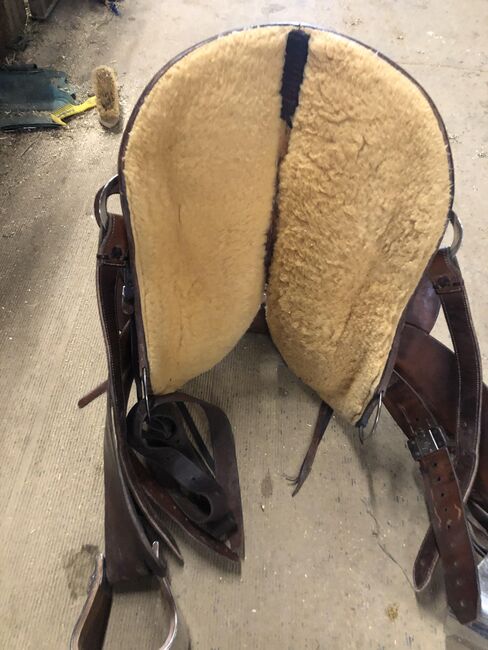 Handmade LJ Saddlery Roping Saddle, LJ, Catie Richardson, Western Saddle, Payson, Image 5