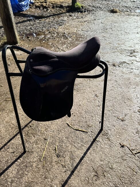 Job lot of saddles for sale, Michelle Statham, Vielseitigkeitssattel (VS), Altrincham , Abbildung 3