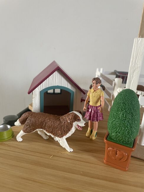 Schleich Paddock, Hundehütte, Schleich , Kaya Matejczyk, Sonstiges, Moers, Abbildung 3