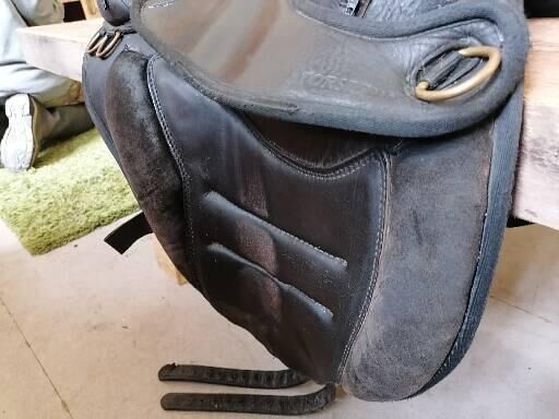 Torsion Treeless Saddle 18'', Torsion, Antonia Sumner, Baumloser Sattel, Hawixk, Abbildung 10