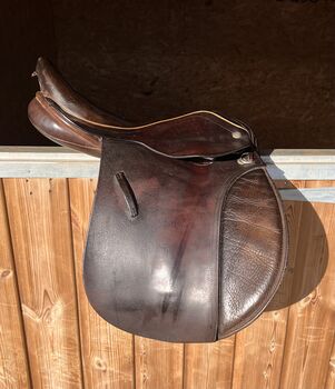 15” Barnsby brown pony saddle, Barnsby, Nikki sawyer, All Purpose Saddle, Ipswich