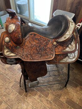 15” Double J western saddle, Double J, Tara Lively, Western Saddle, Onaway
