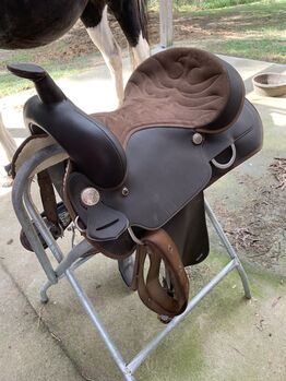 15” Western Wintec Saddle gently used, Wintec , Heather Hand , Western Saddle, Harlem