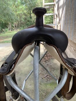 15” Western Wintec Saddle gently used Wintec 