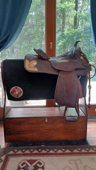 15in Limited edition Show Saddle, Circle Y Limited Edition , Marykate , Western Saddle, Long Pond PA 18334