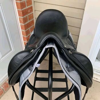 16.5" Dressage Saddle – Excellent Condition, Tony, Pozostałe, Los Angeles