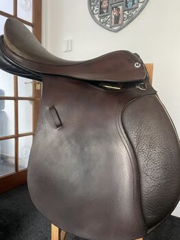 17 1/2 inch Brown Leather Barnsby Saddle, Barnsby, Bekki, All Purpose Saddle, Hockley, Essex
