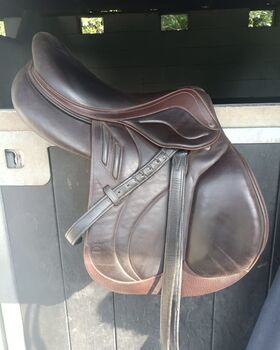 17” 2024 Devoucoux Biarritz LAB, Devoucoux Biarritz LAB, Tara, Jumping Saddle, Ennis 