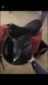 17.5 Thorowgood Saddle Thorowgood Maxam