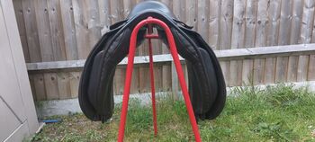 17" Black Country straight cut show saddle Black Country 