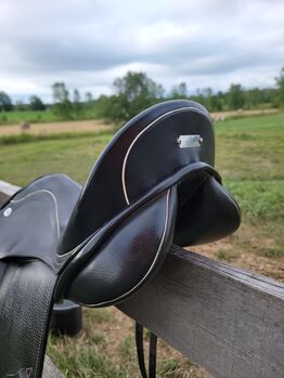 17" Dressage Saddle, Zaldi Platinum , Alex Jones, Other Saddle, Severn