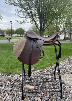 17’ English Saddle Blue Ridge, Unbranded, Isabella Phelps, All Purpose Saddle, isanti