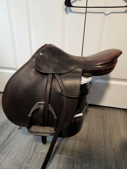 17" Hartley Jump Saddle, Hartley , Chloe Buchholz , Springsattel, Horace