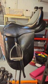 17" Ideal Dressage Saddle, Ideal, Sophie, Dressage Saddle, Eldersfield