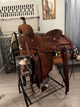 17” Scott Thomas Ranch Cutter, Scott Thomas RC 300, Kayla McDaniel , Western Saddle, West Paducah 