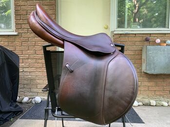 18" Devoucoux O CC saddle, Devoucoux Biarritz, Jessica Taylor, Jumping Saddle, London