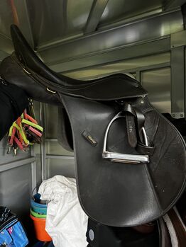 18” Wintec ap saddle, Wintec, Desiree Blankenhorn , All Purpose Saddle, Schuylkill haven 