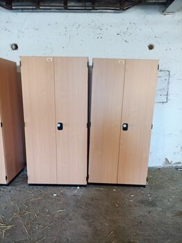 2 buchefarbene bundeswehrschränke 95x60x200, Claudia W., Szafka stajenna na sprzęt jeździecki, Ochtendung