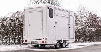 2 Pferdeanhänger mit Sattelkammer 2,7t Dickenherr Anka Horsetrailer Dickenherr