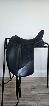 2021 Wintec Isabell Werth Dressage Saddle Bundle (17"/ CAIR), Wintec Isabell Werth, Donna, Dressursattel, Dublin 1