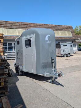 2-er Pferdeanhänger Touring Country mit Frontausstieg aluminium Cheval Liberté Touding Country