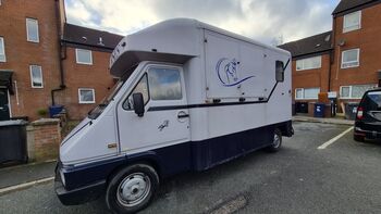 3.5 ton horsebox, Renault , Julie pratt , Other, Preston 