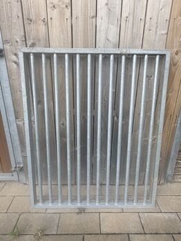 6 internal window grills