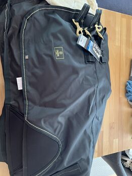 95,00 statt 159,90 - super chicke mit weichem fauxfur gefütterte Eskadron Winterdecke -145 Eskadron Heritage fauxfur