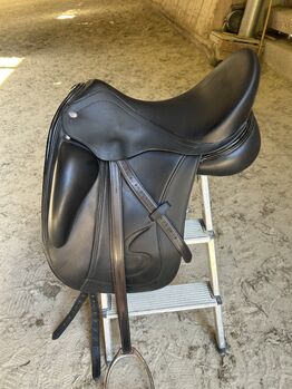 Adam Ellis Dressursattel Monoblatt, Adam Ellis, Anna Hirschhofer , Dressage Saddle, Langenrohr 