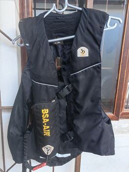 Air Vest (BSA-BODY AIR VEST), BSA body air vest  https://www.tackshack.co.za/shop/bsa-body-air-vest-48775?srsltid=AfmBOooaRAbD4MyKLt1YGzJcZxp9MmLcMPn, Taryn Dreyer , Sicherheitswesten & Rückenprotektoren, Cape