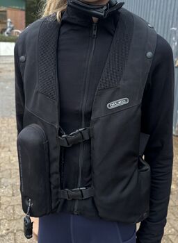 Airbag Weste von HitAir Gr. XS, Hit Air Guardian, Sandra Rüter, Safety Vests & Back Protectors, Dorsten