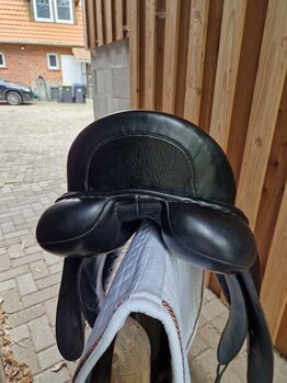 Albion Dressursattel SLK MW 17 Zoll mittlere kammer Albion  Slk