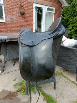 Albion Legend Dressage Saddle 17.5" Albion  Legend