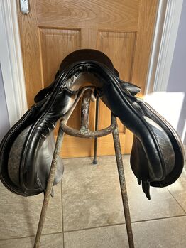 Albion saddle Albion 18” med