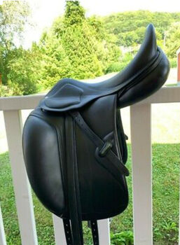 Amerigo Dressursattel gebraucht, Amerigo Classic Dresage Pinerolo, Daniela van den Berg, Dressage Saddle, Reutlingen 